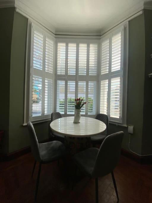 לונדון 2 Double Bedroom Charming Chelsea Apartment מראה חיצוני תמונה